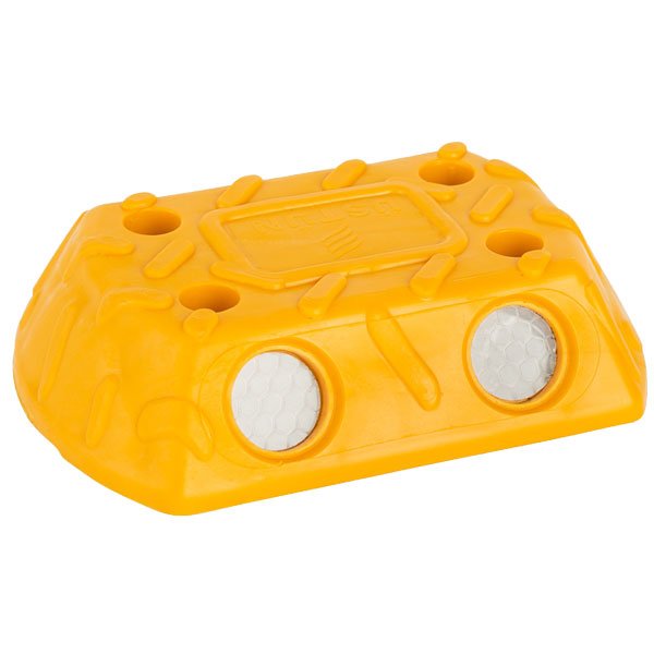 UT-2121-2-Road-Studs-600