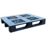 Stackable Plastic Pallet with runners
