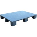 closed deck stackable plastic pallet