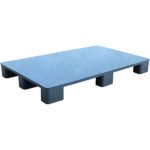 closed deck stackable plastic pallet
