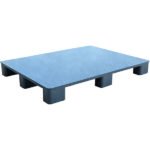 closed deck stackable plastic pallet